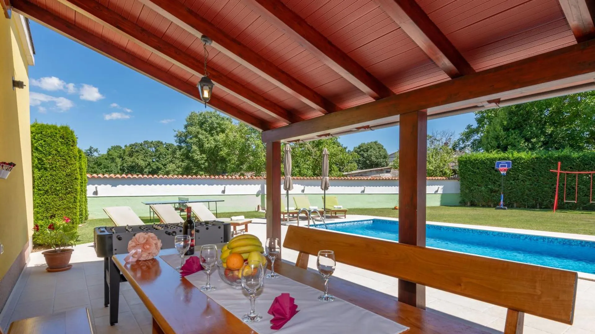 بيت للعطل Villa Dajana, A Cozy Pet Friendly Villa Minutes From The Beach Juršići